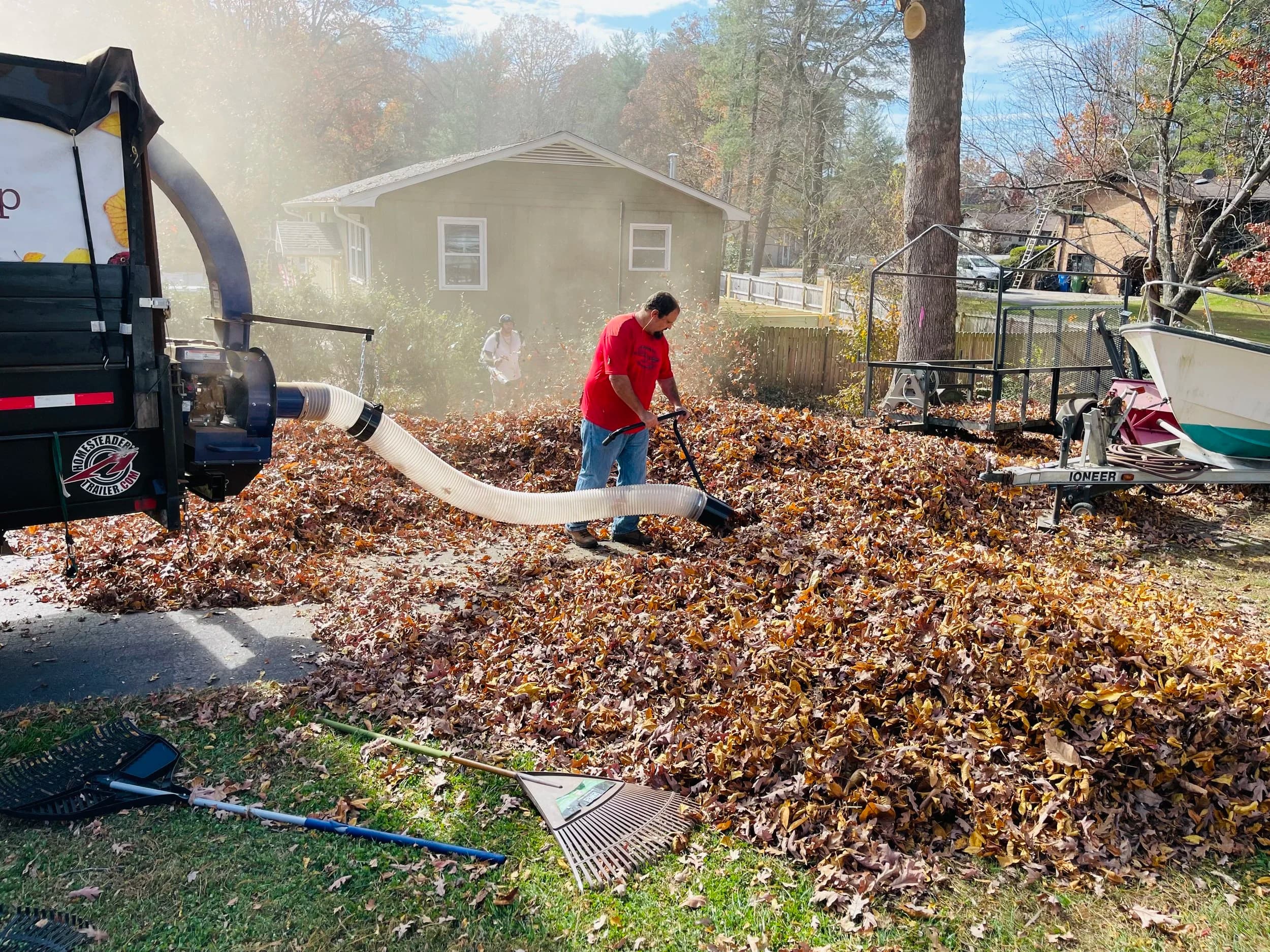 Leaf Removal Services in North Port, FL